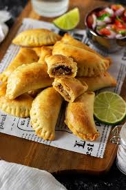 Vegan Beef, Pepper & Sofrito Empanada